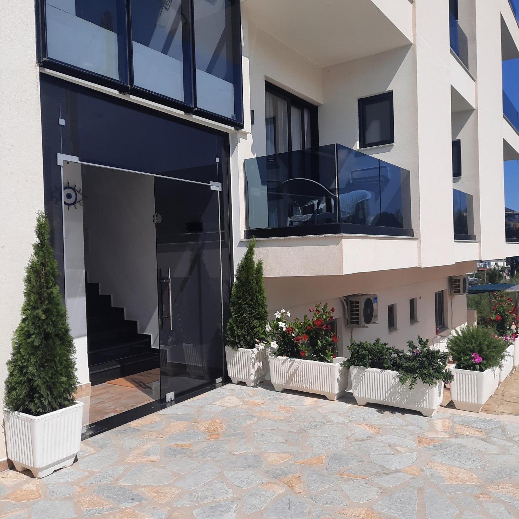 Hotel Renato Ksamil Exterior foto